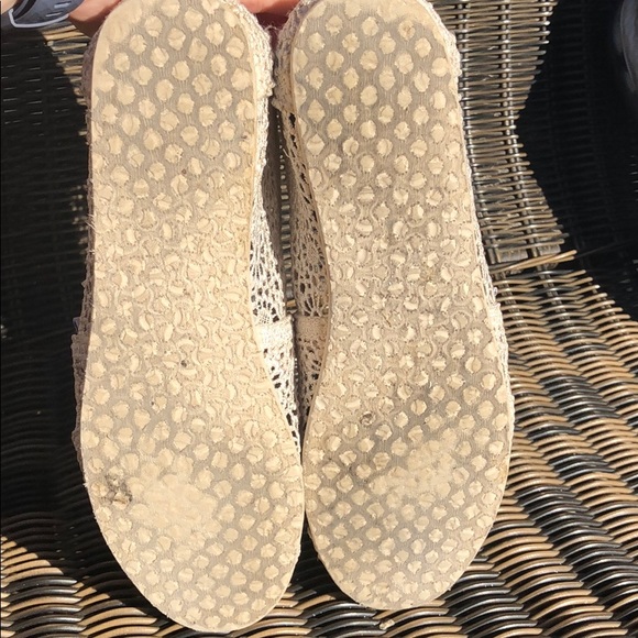 Ivory Lace Toms - Picture 5 of 5